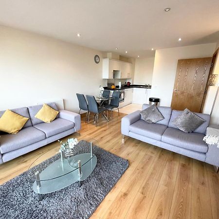 Blue Sky Apartments@Guildford Town Centre Bagian luar foto