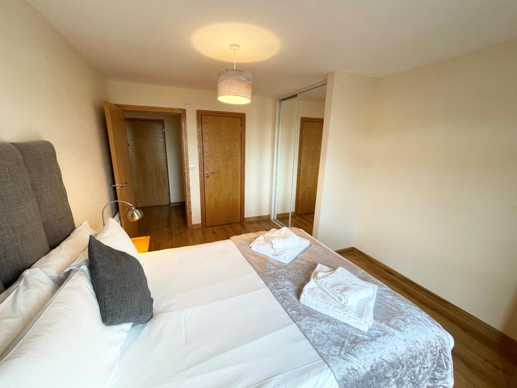 Blue Sky Apartments@Guildford Town Centre Bagian luar foto