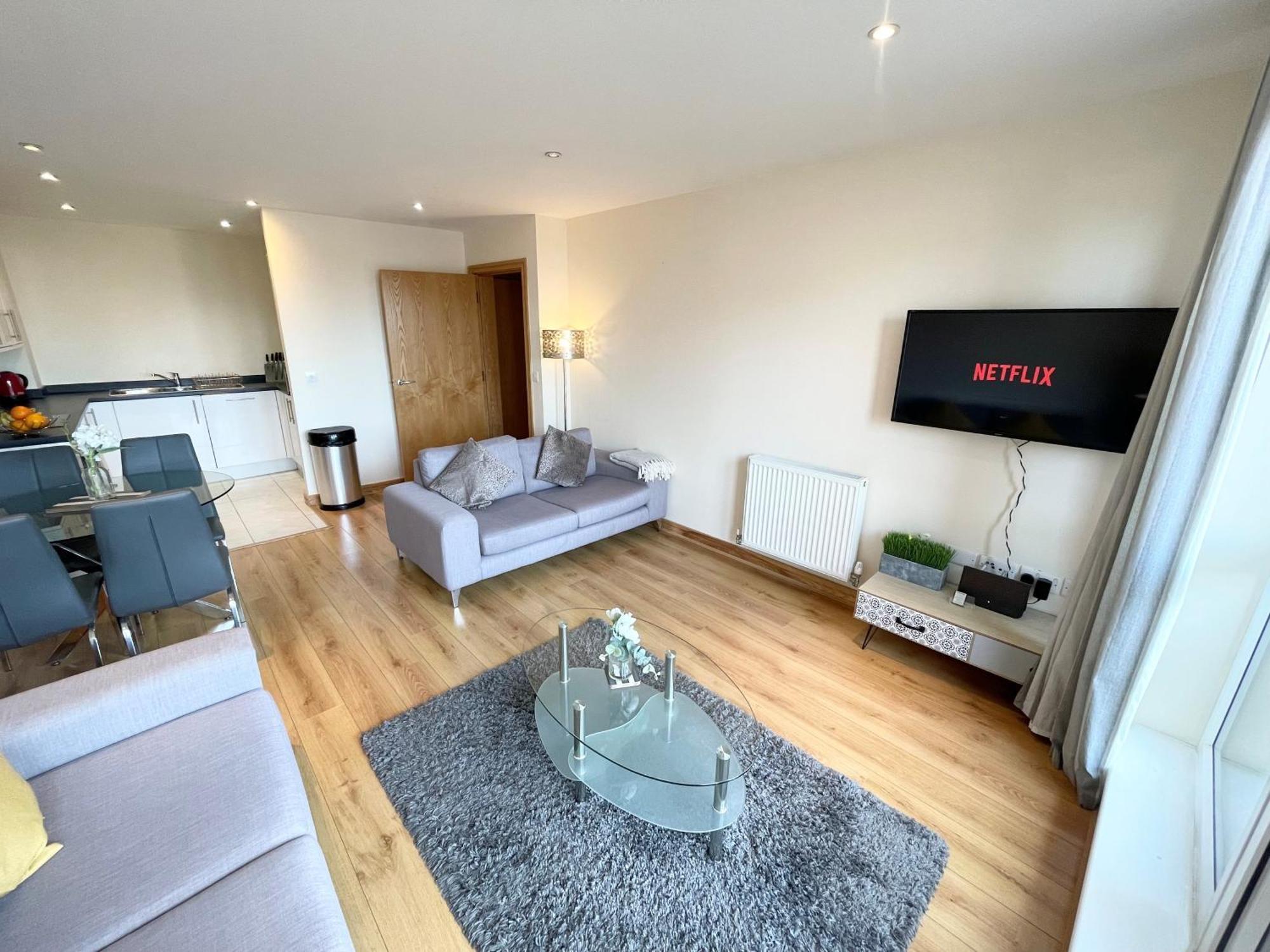 Blue Sky Apartments@Guildford Town Centre Bagian luar foto