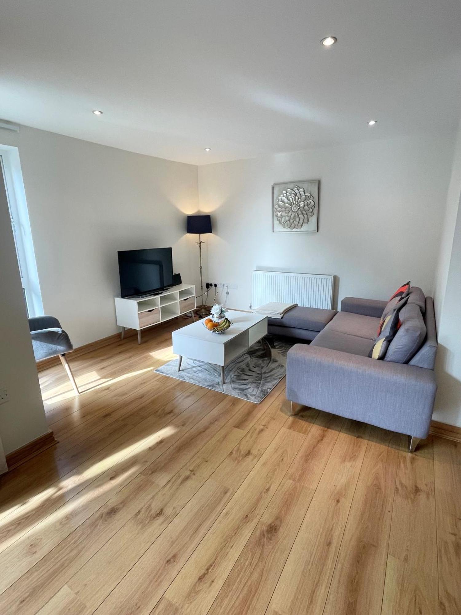 Blue Sky Apartments@Guildford Town Centre Bagian luar foto
