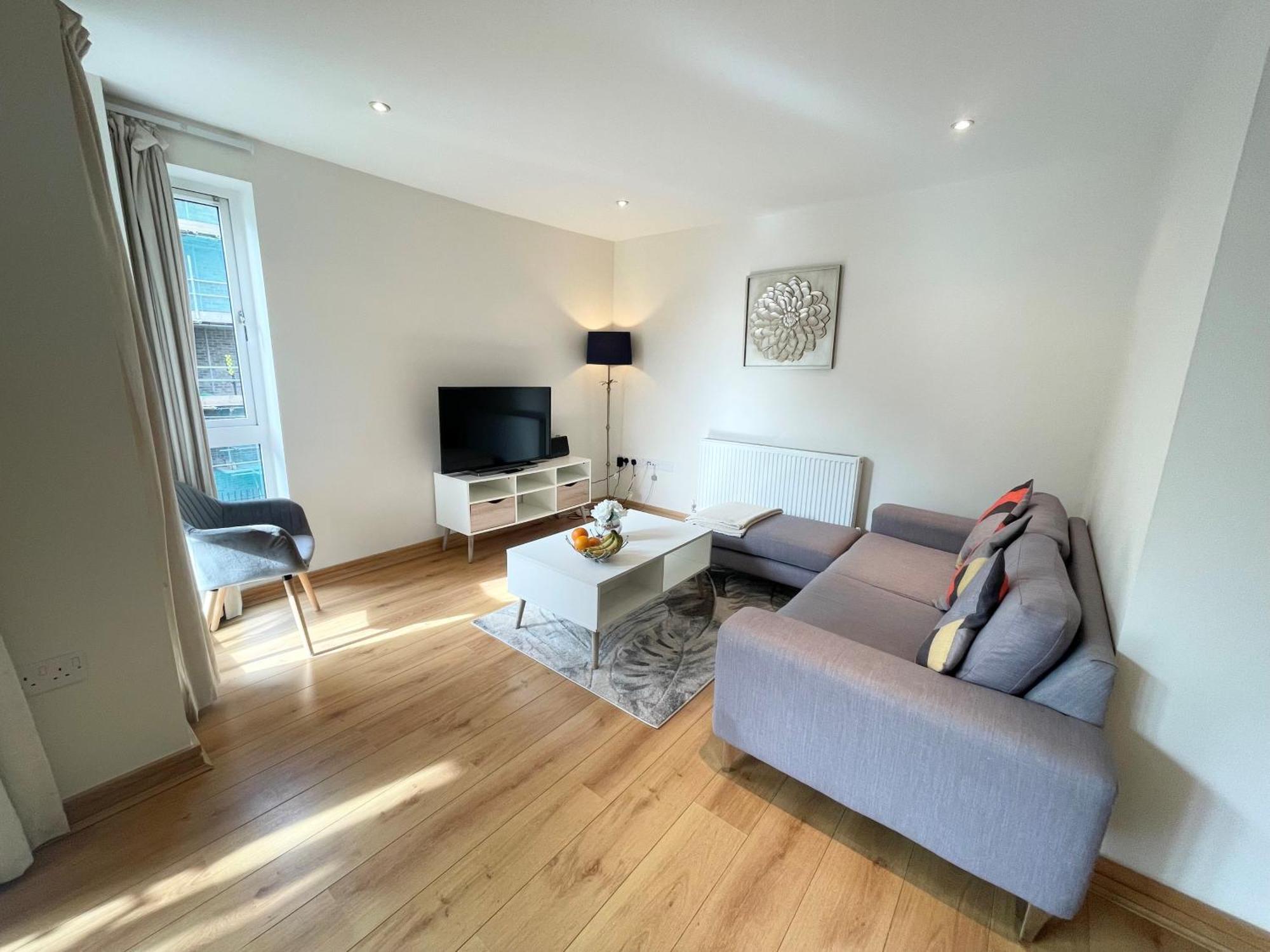 Blue Sky Apartments@Guildford Town Centre Bagian luar foto